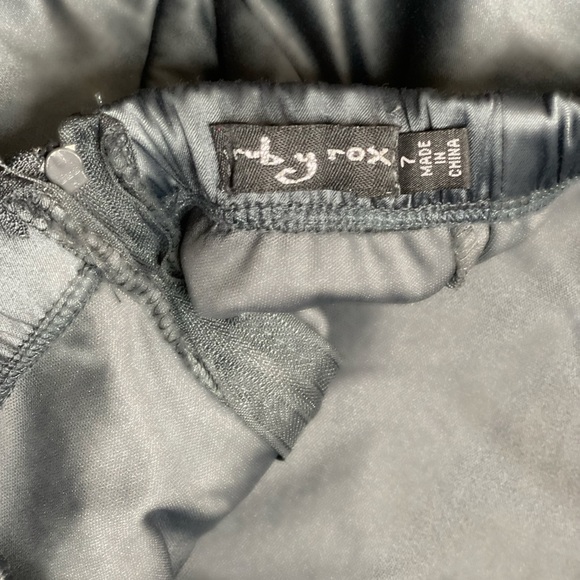 ✨Ruby Rox gray strapless dress✨ - Picture 4 of 4